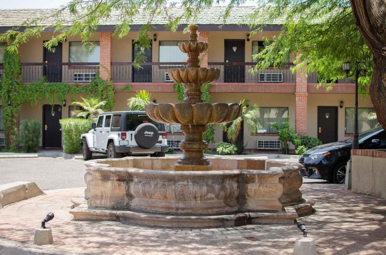 Hotel Siesta Real Mexicali Ngoại thất bức ảnh