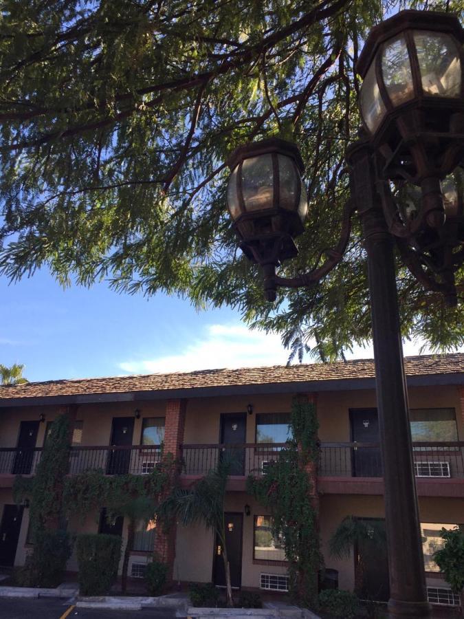Hotel Siesta Real Mexicali Ngoại thất bức ảnh