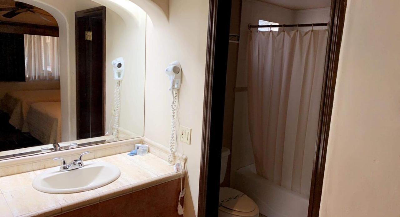 Hotel Siesta Real Mexicali Ngoại thất bức ảnh