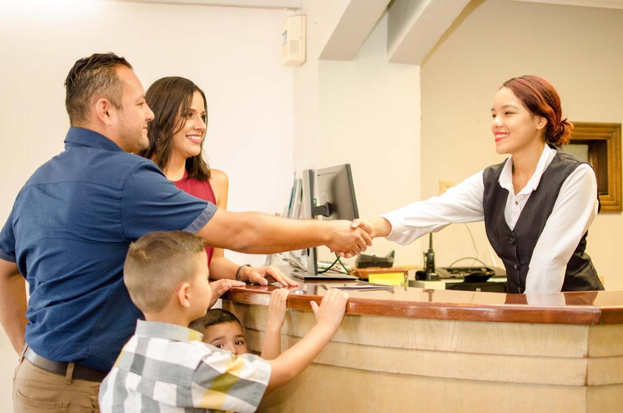 Hotel Siesta Real Mexicali Ngoại thất bức ảnh