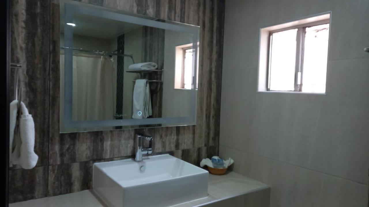 Hotel Siesta Real Mexicali Ngoại thất bức ảnh