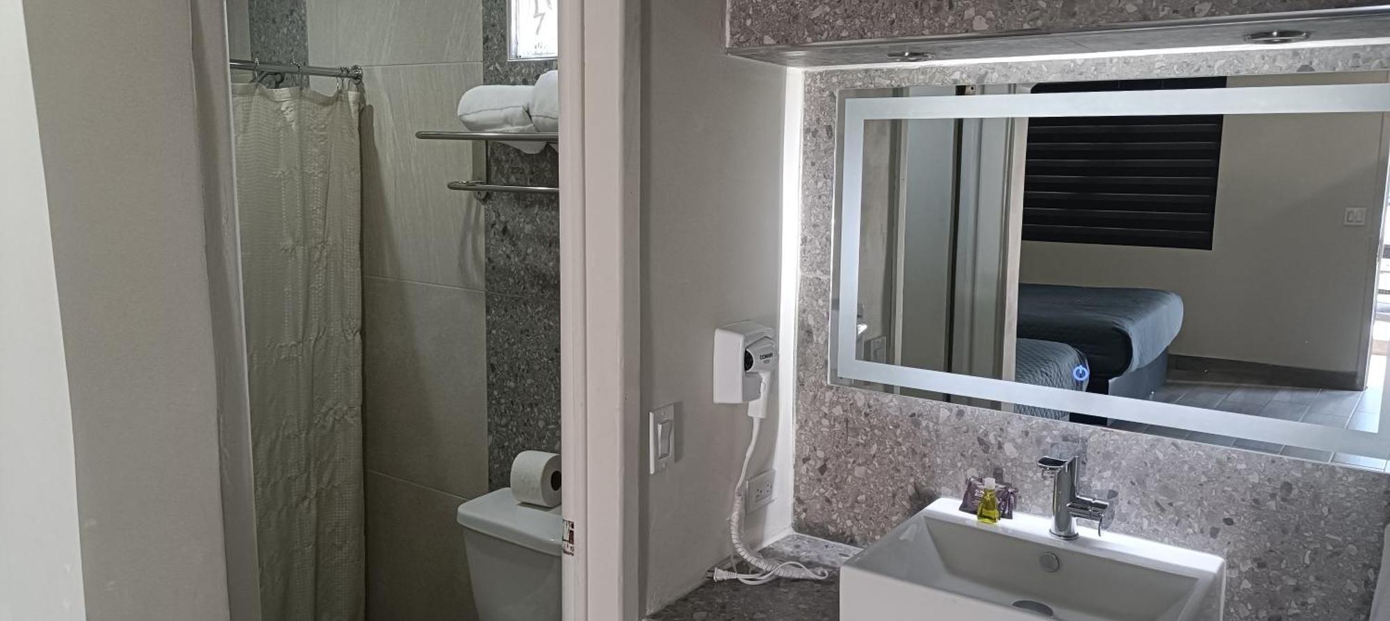 Hotel Siesta Real Mexicali Ngoại thất bức ảnh